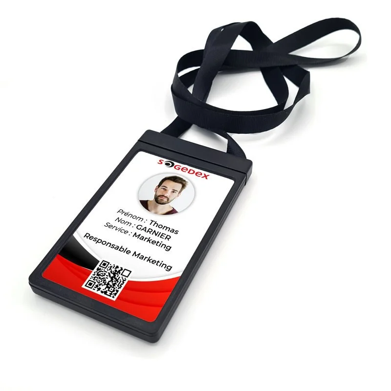 Cordino retrattile con porta badge