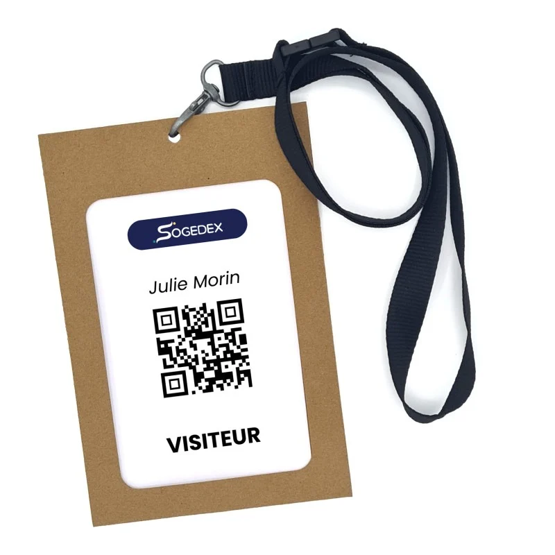 Porta badge formato A6 in cartone con doppia finestra con cordino