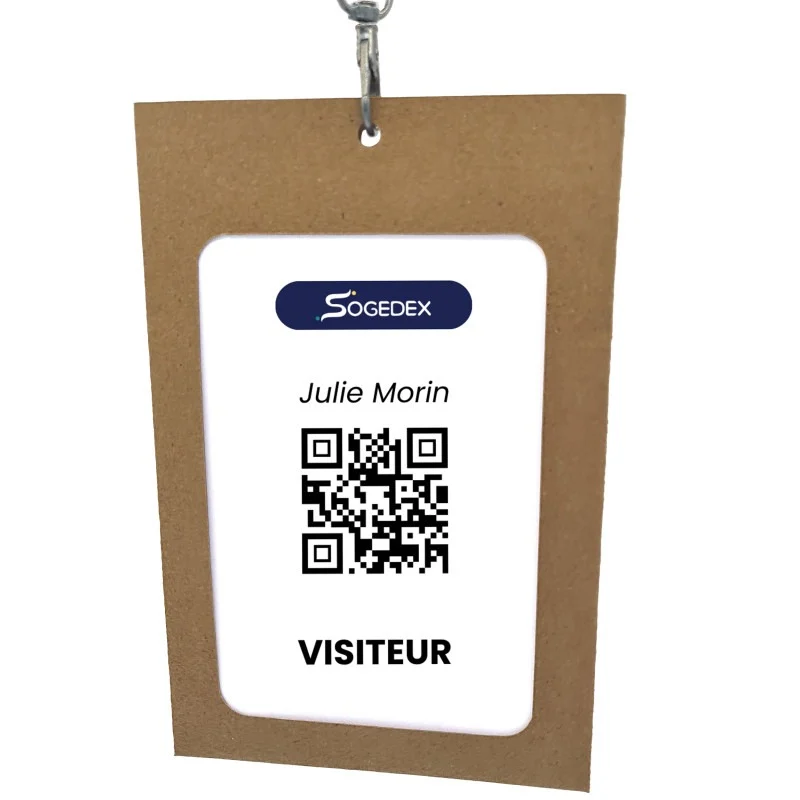 Porta badge formato A6 in cartone con doppia finestra