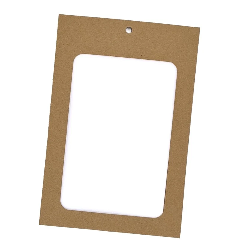 Porta badge formato A6 in cartone con doppia finestra