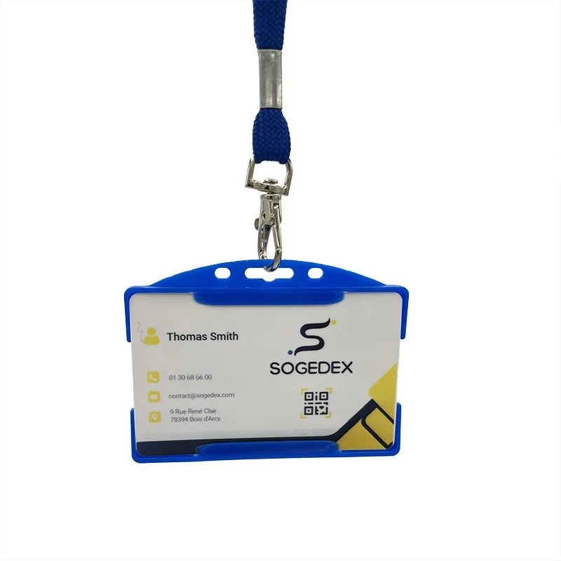 Porta badge aperto per una tessera blu